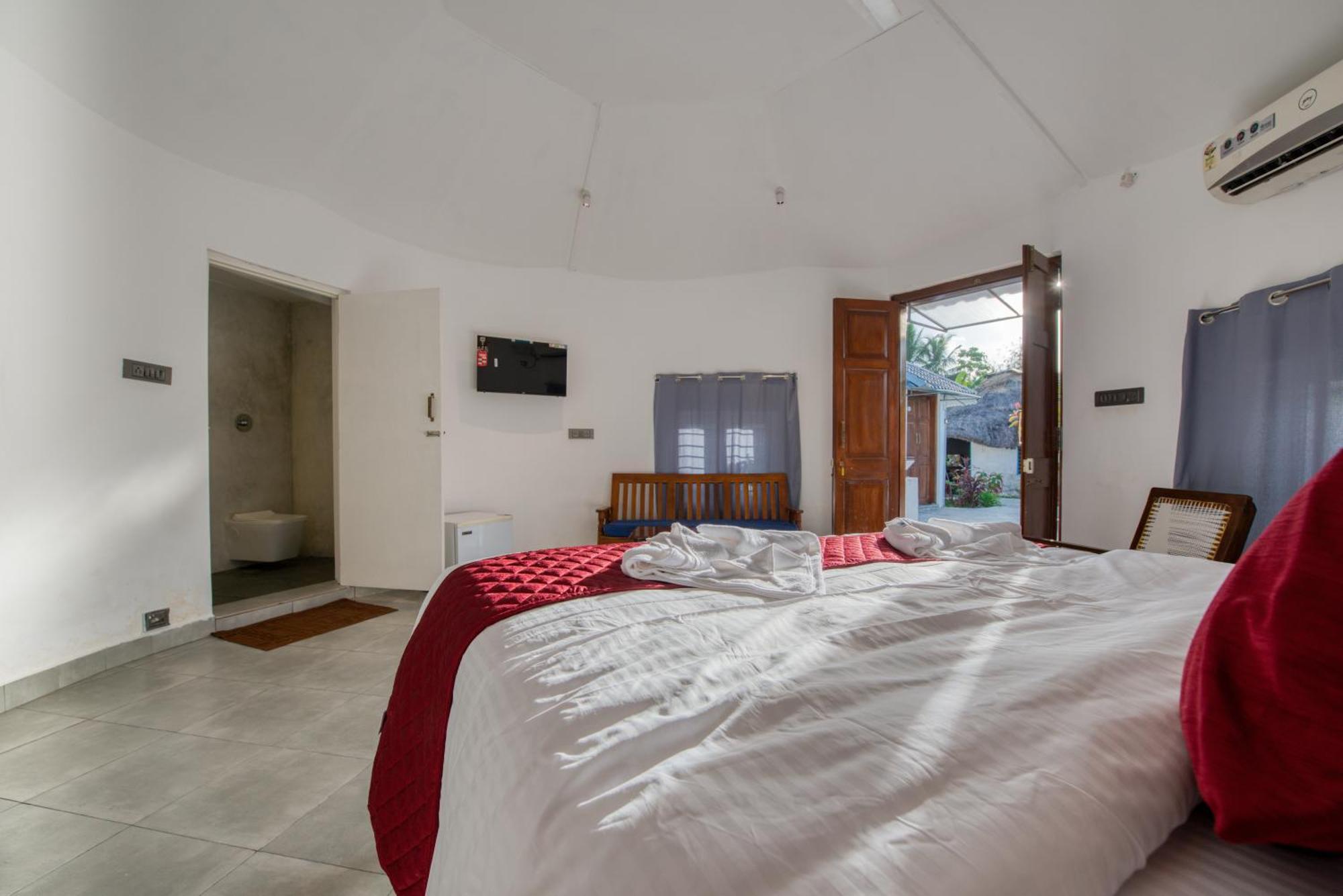 Le Epic Resort Virampattinam Exterior foto